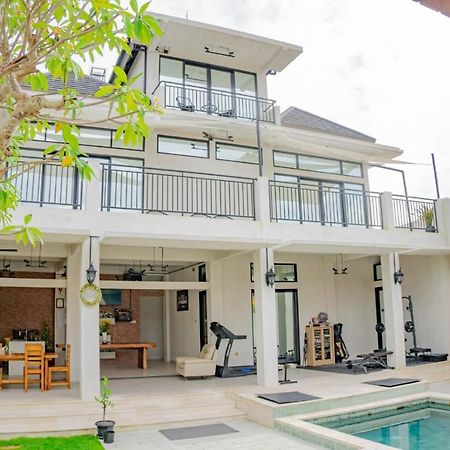 Berawa Homestay Canggu Екстериор снимка